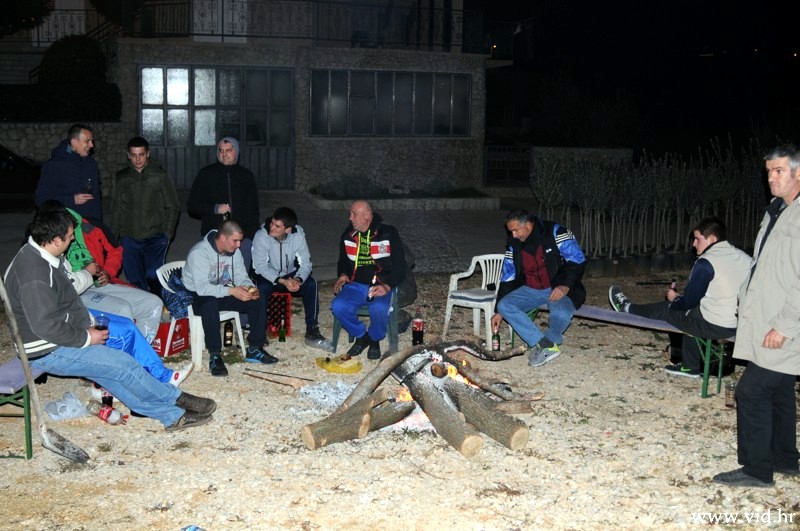 Badnjak (30)